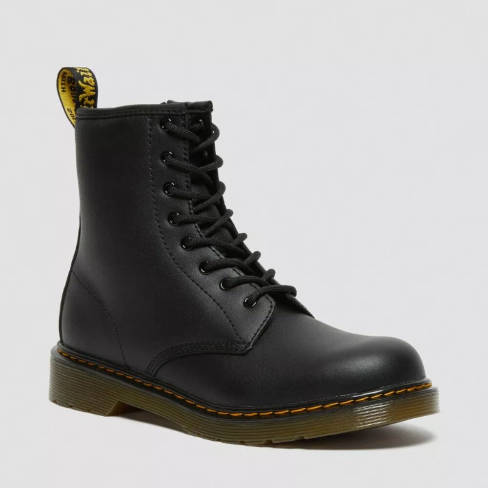 DR MARTENS 1460 Y SIZE 5 YOUTH  JY004 BLACK COMBAT BOOTS  NWOB